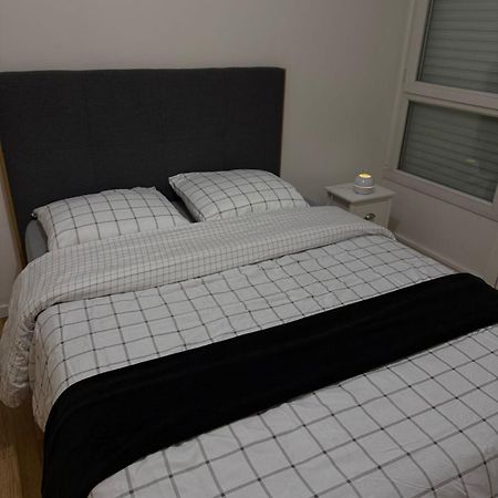 Spacieux Appartement De Charme, Pres De Paris Mantes-la-Jolie Exterior foto