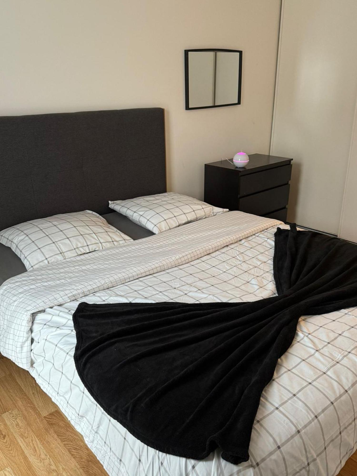 Spacieux Appartement De Charme, Pres De Paris Mantes-la-Jolie Exterior foto
